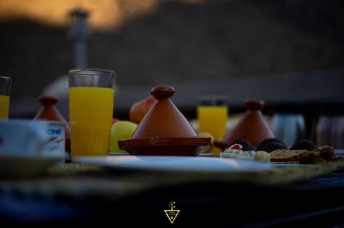 طعام و مشروبات, Riad Village in أرومد