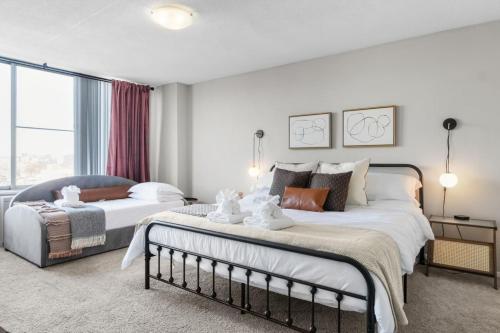 Penthouse Living near DC and Metro in Arlington, USA