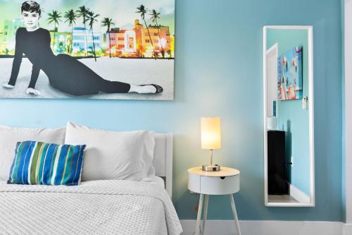 The New Yorker Miami Hotel Room Type - Standard Queen Room