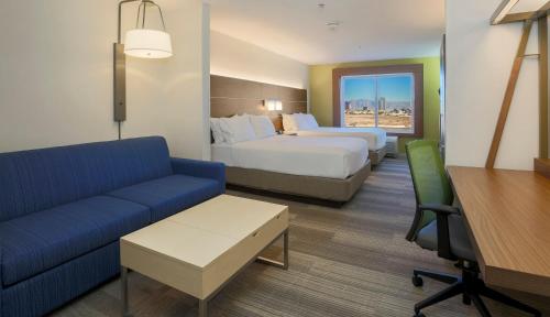 Holiday Inn Express Las Vegas Stadium Area, an IHG Hotel