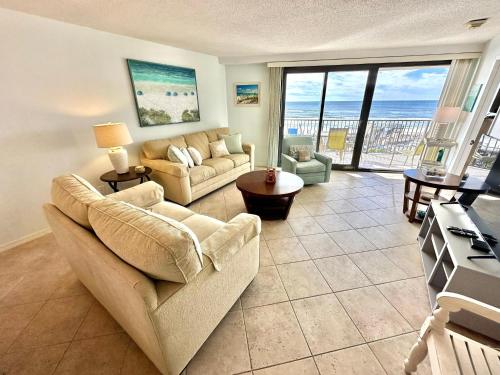 4045 Beachside One