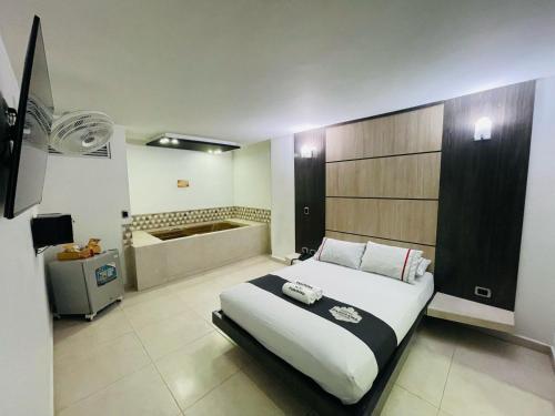 Hotel Panorama Medellín (Hotel Panorama Medellin) in ลากันเดลาเรีย