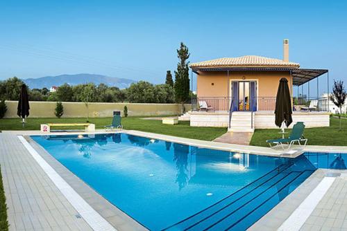 Villa Regaliki, Svoronata