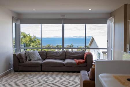 River View Holiday House Sleeps 8 10min to CBD