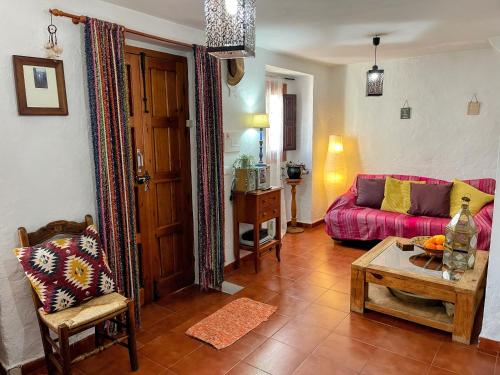  Beautiful Cottage with patio in Olvera Andalucia in 11690 Olvera