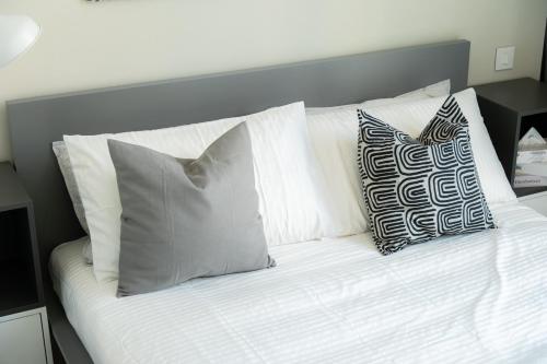 Elite Escape Holiday Home - 3 BHK Getaway with Burj Khalifa View and Dubai Mall Access - 1505, Dubaï (photo 3)