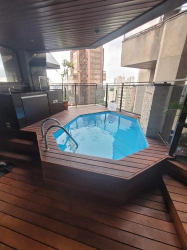 Apartamento no Morumbi com Piscina PRIVATIVA Aquecida e com cromoterapia, BANHEIRA DE hidromassagem, 2 vagas de GARAGEM! Alto Padrão no Morumbi ideal para quem gosta de CONFORTO E PRIVACIDADE! aptpubmorumbiinstagran