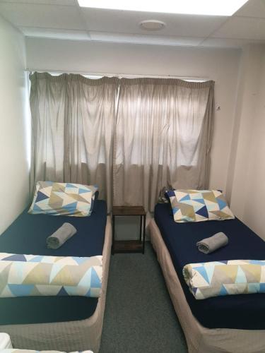 room detail thumbnail 1