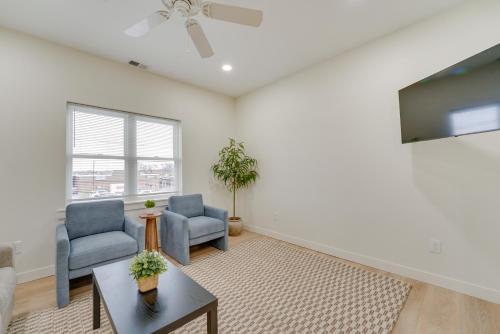 St Clair Apartment - Walk to River and Boardwalk! in Marysville, USA
