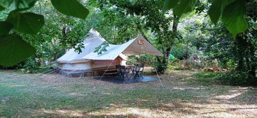 CAMPING LE BEL AIR tente insolite Sibley's 4 personnes-LE ROMARIN - Camping - Limogne-en-Quercy