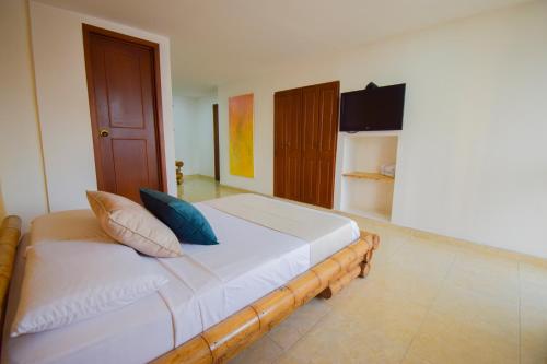 Hotel Toledo Plaza in Armenia