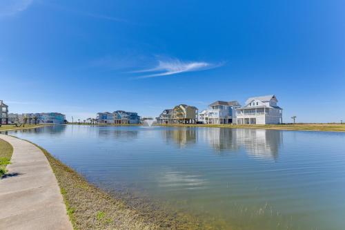 Galveston Home with Decks and Views, Walk to Beaches!