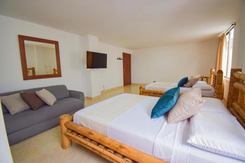 Hotel Toledo Plaza in Armenia