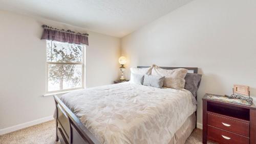 New! Grand Manor - Close to Tamarack and Lake Cascade - Pet friendly - fenced yard - trailer parking - image 11