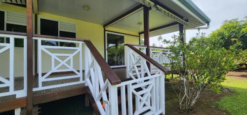 Balkon/teras, Fare Mama Rota - au bord de l'océan (Fare Mama Rota - au bord de l'ocean) in Teluk Faaroa