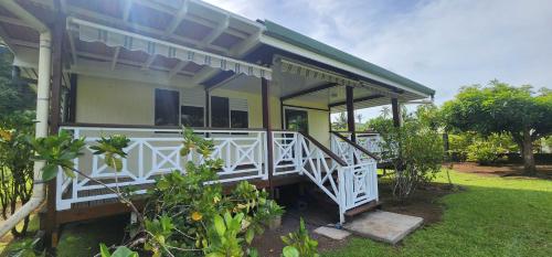 Fare Mama Rota - au bord de l'ocean in Raiatea