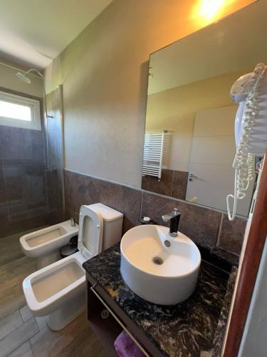 Deluxe Family Suite image 3