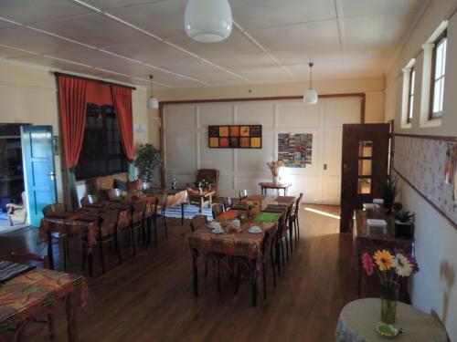餐飲選擇, 綠洲鄉村旅館 (Oasis Country Lodge) in 克拉華