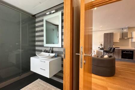 Marvelous Ocean View Suite Marina - By AppartAli, Casablanca (fotografie 9)