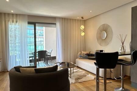 Marvelous Ocean View Suite Marina - By AppartAli - Tap to explore photos