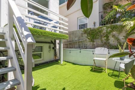 Beach Oasis for Families 2 Bd 1Ba Manhattan Beach