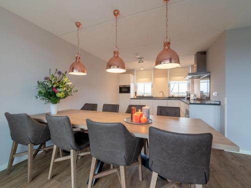  Beautiful holiday home in Colijnsplaat with garden in Colijnsplaat