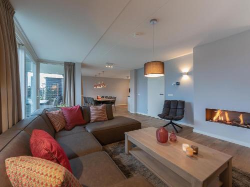 Garden-View Holiday Home in Colijnsplaat near Centre - image 14