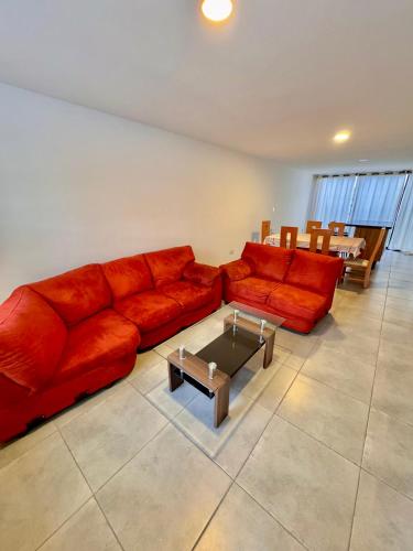 Casa en Fraccionamiento Privado con alberca in Cuautlancingo, Mexico