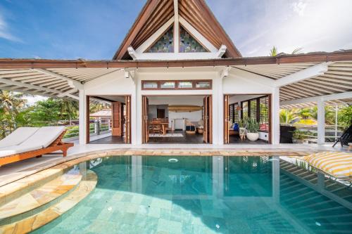 邦博拉梅德維海浪小屋 Bombora Medewi Wavelodge