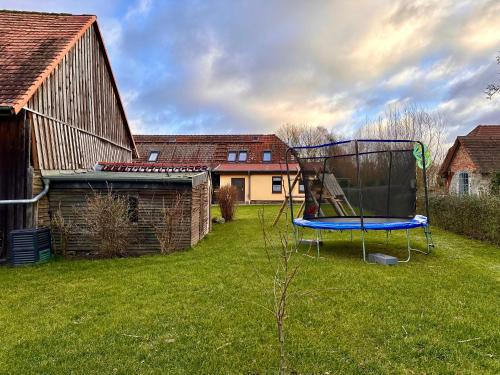 Laste mänguväljak, Ferienwohnung Landruhe in Pritzwalk