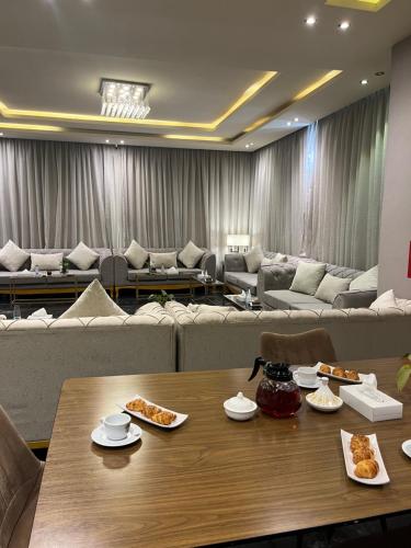 منتجع تولّا (Toulla Resort) in الرمال