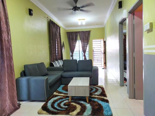 RIZQI HOMESTAY Sungai Siput with Wifi! Islamic Guest Only! Ipoh