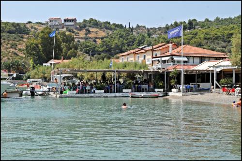 مطعم, Studios & Appartments Posidonio in Posidonio