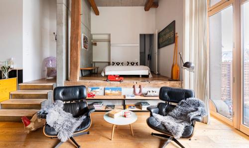 FRIZ Barn Lofts Stylische Ferienwohnungen Garten Parkplatz Zentral in Gundelfingen