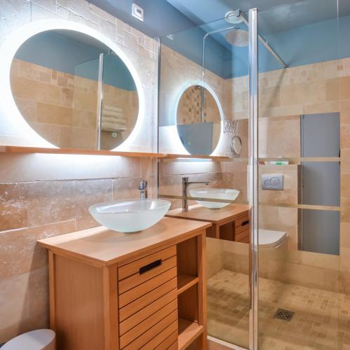 Auberge du Manet in มอนติกนี่ เลอ เบรตันโน