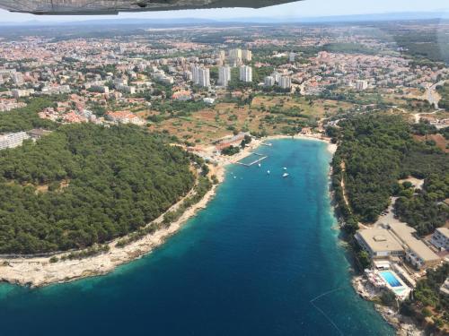  Apartment Dora in 52100 Pula