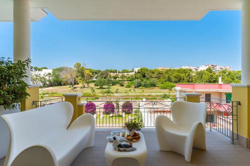 Balcony/terrace, Victoria Palace Hotel & Zen Wellness in Gallipoli