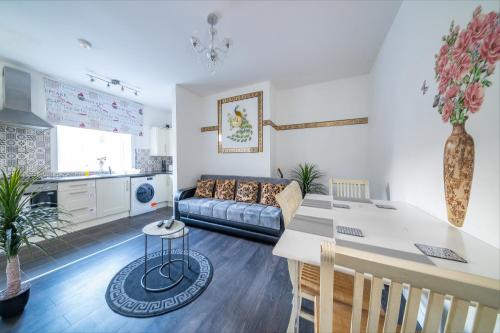 *Ra60g* For Your Most Relaxed & Cosy Stay + Free Parking + Free Fast Wifi * - Leeds