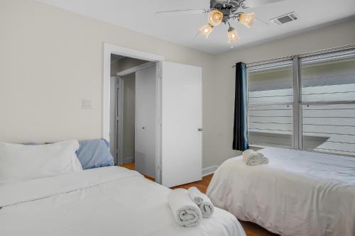 NEW BUILD - King Bed 3 BR/3 BA by Downtown in Houston, USA
