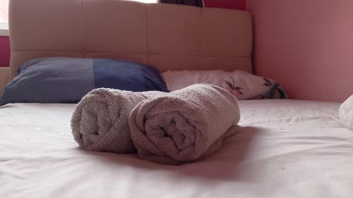 1 double bed