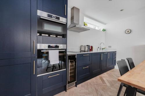 Beautiful 3 bd house in Paddington - main image