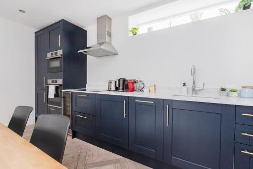 Beautiful 3 bd house in Paddington - image 3