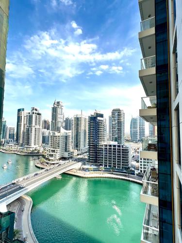 Elegant King Bed Brand NEW 1 bhk Marina Bay, Dubaï (photo 4)