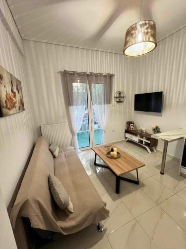 Elegant & Modern Apartment near to Athens Riviera