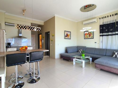 Apartment with Sea View image 8