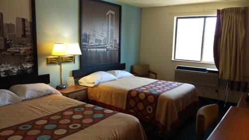 2 double beds