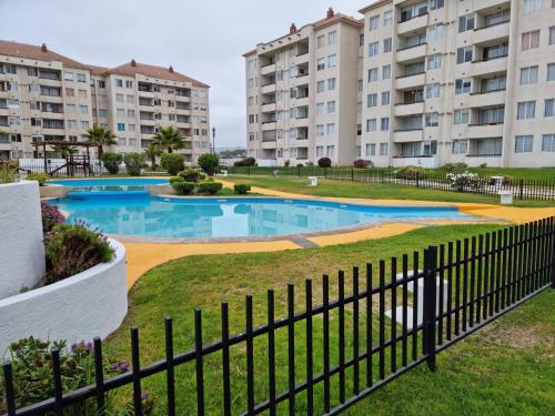 Arriendo dpto avenida del Mar.