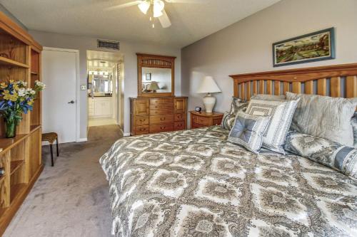 Lands End #204 building 9 - Beach Front - image 6