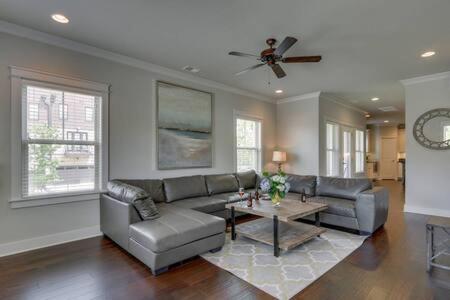 Expansive Home Near Belmont University