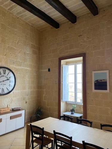 '19, Kenn L-Istorja' A remarkable 500 years old house of character in Senglea